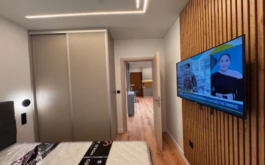 Ανακαινισμένο και επιπλωμένο διαμέρισμα στο Παλαιό Φάληρο