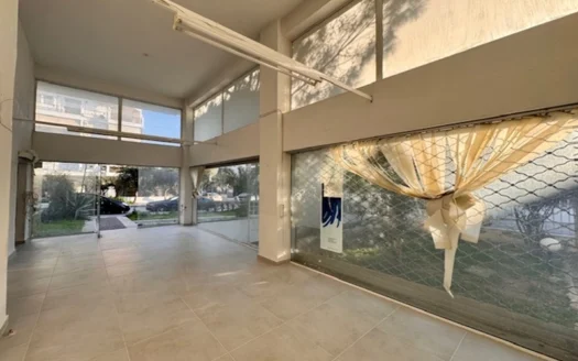 Ισόγειο κατάστημα στη Γλυφάδα, προς ενοικίαση 82 τ.μ.